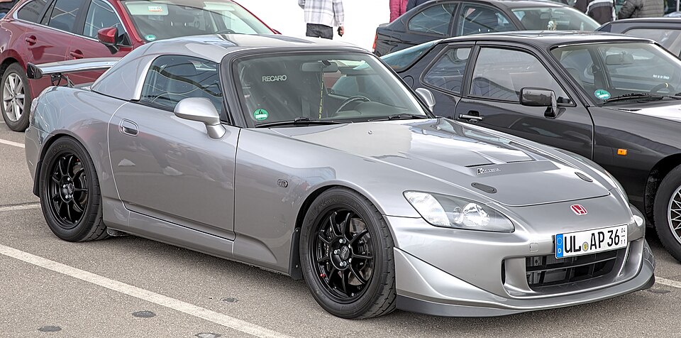 S2000