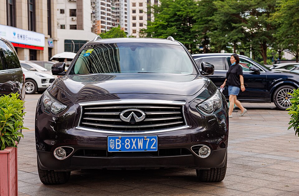 QX70