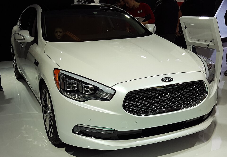 K900