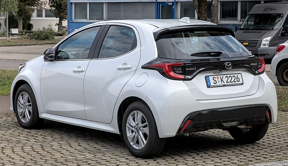 MAZDA2
